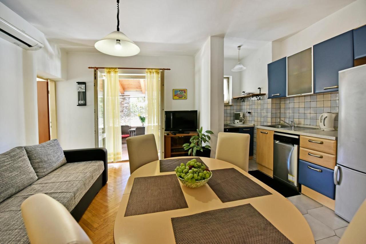 Apartment Nikola Poreč Eksteriør billede